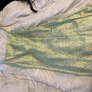 Princess Polly, Size 4 (US), green satin with flowers, adjustable straps, slit